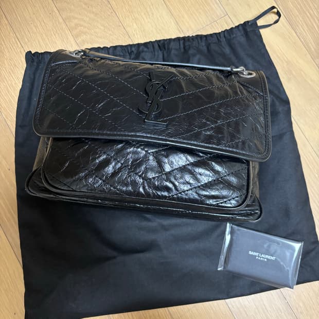 생로랑 니키백 미듐 블랙