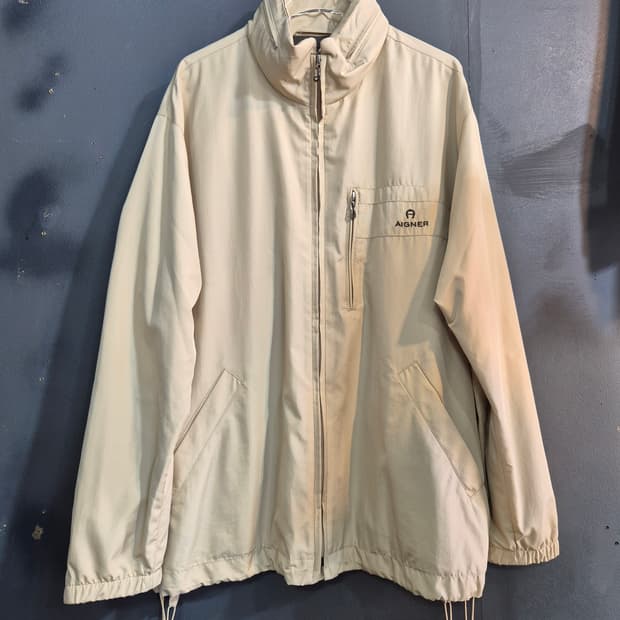 AIGNER 베이지색 바람막이 자켓 XL