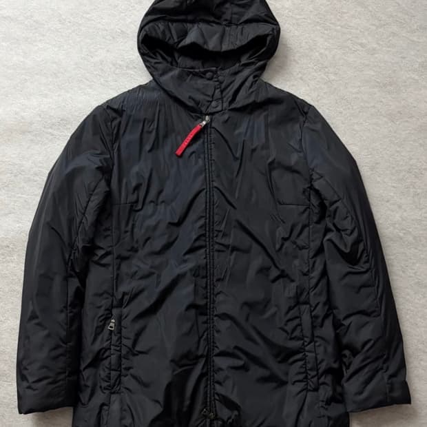 프라다 스포츠 포노코 후드 패딩