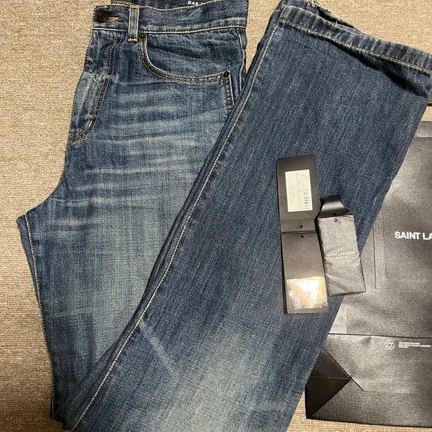 생로랑 플레어진 29사이즈