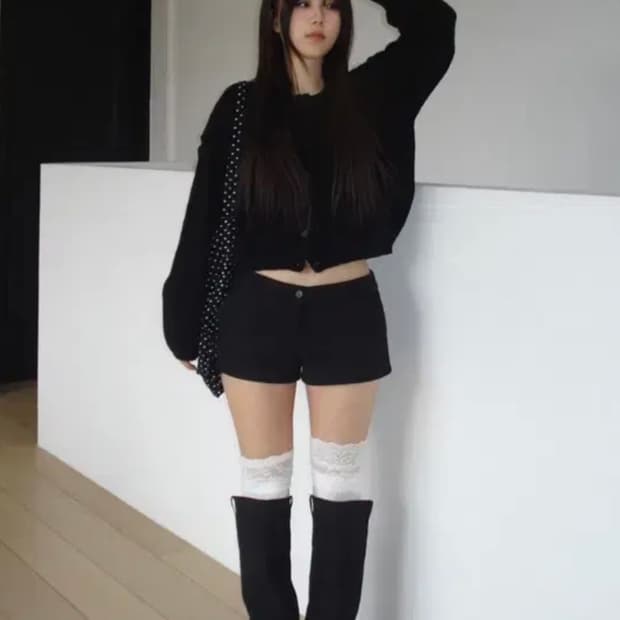 아워캐비넷 bio crop cardigan 블랙
