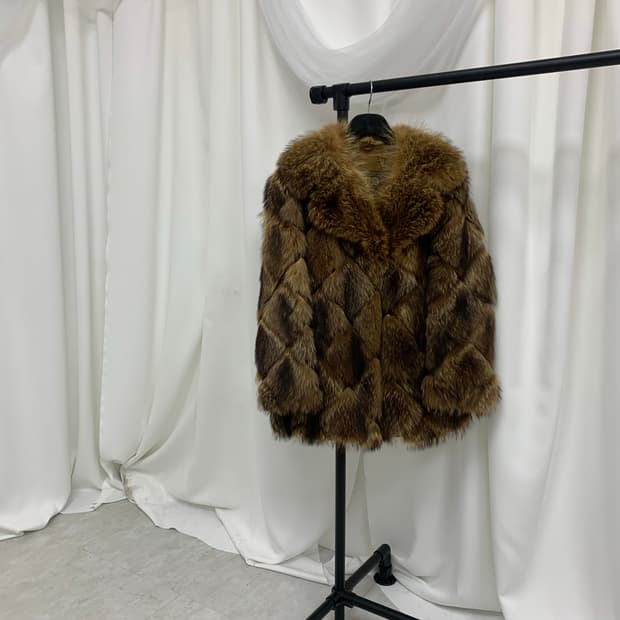 브라운 리얼토끼퍼자켓