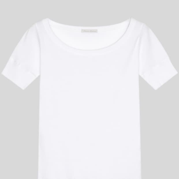 샵페어리 rip half top white