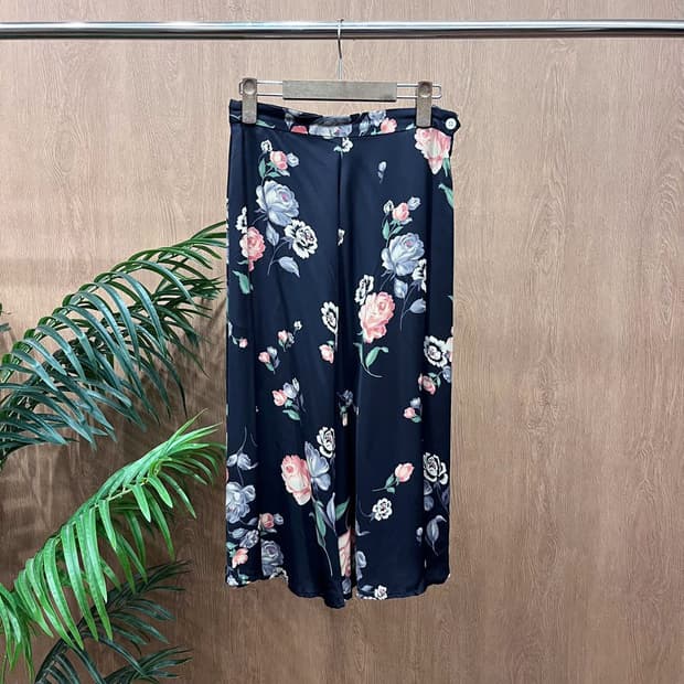 폴로 랄프 로렌 롱 스커트 로즈 플라워 패턴 사이드 버튼 디테일 블랙