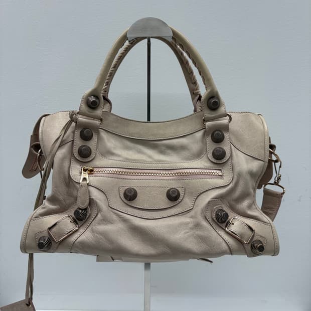 발렌시아가 모터백