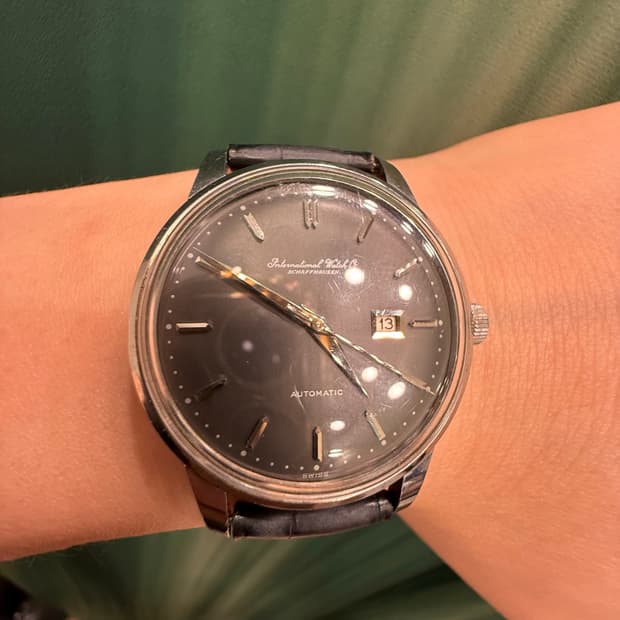 IWC 빈티지 라운드 차콜/그레이 오토매틱