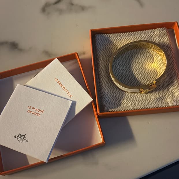 에르메스 팔찌 판매합니다