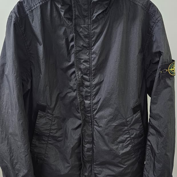 스톤아일랜드 25ss크링클랩스 후드 바람막이자켓 블랙(M)
