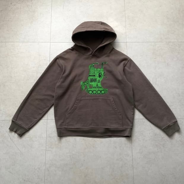 Brain dead 후드티