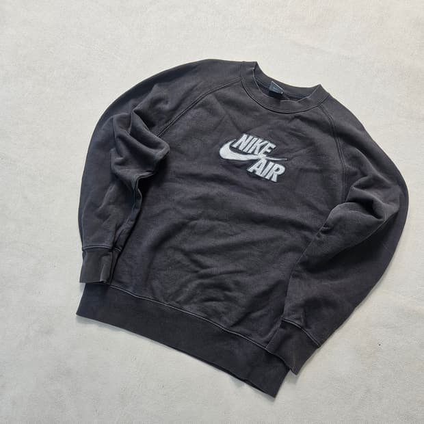 L 나이키 스몰 로고 맨투맨 0320Y