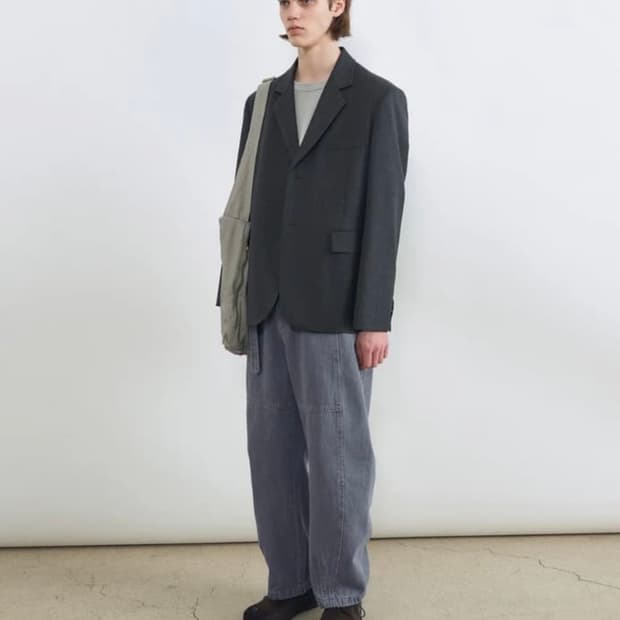 인사일런스 오버사이즈 울 블레이저 다크그레이 L