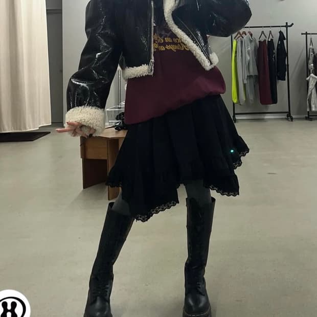 더미스테리어스호텔 레이스 스커트