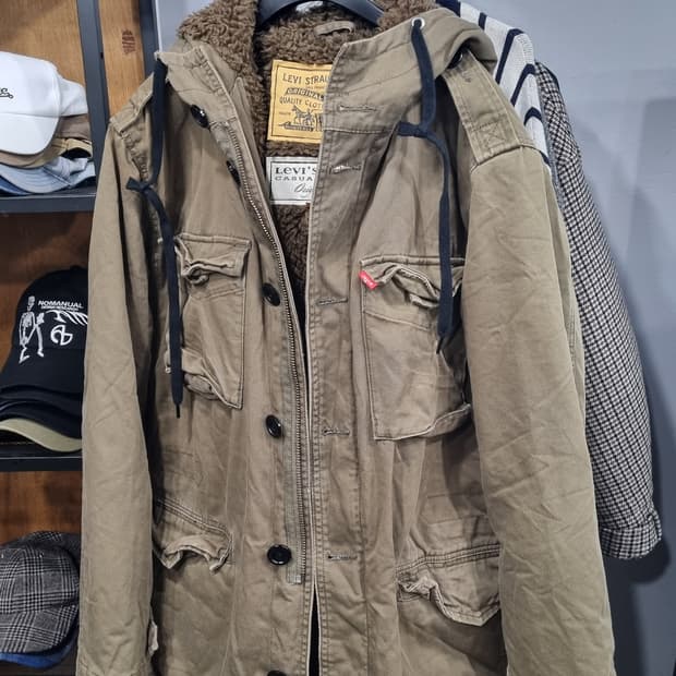 (L E V I S) RED TAP JAPAN (105~110size) 