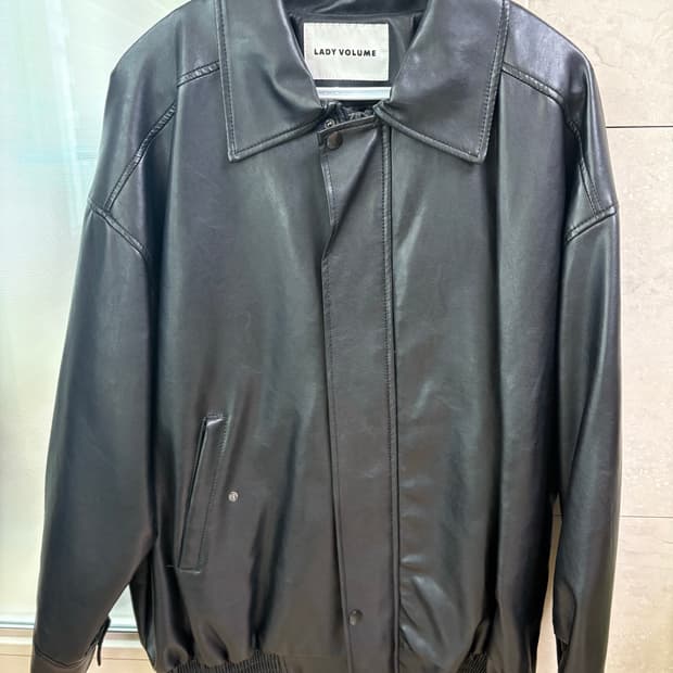 레이디 볼륨 가죽점퍼