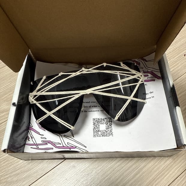 Sterre Peyton 디팬더 선글라스