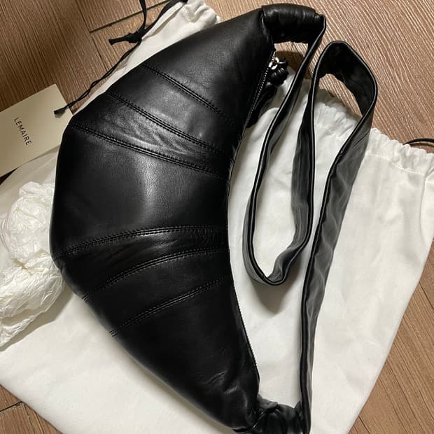 르메르 크루와상백 블랙 스몰 