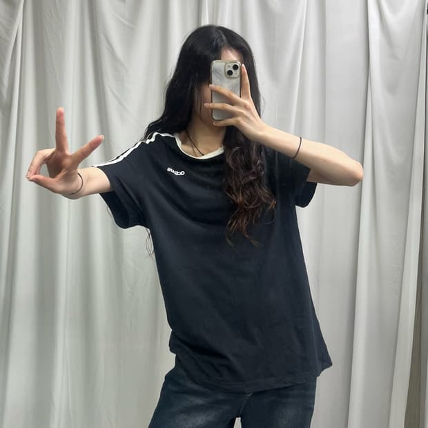 Adidas linger T-shirts