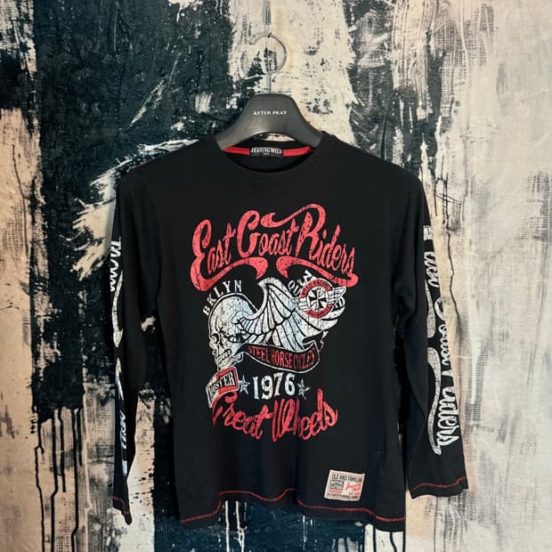 jeaning wild vintage t-shirt  