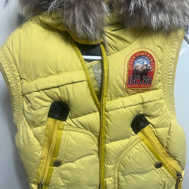 써스데이아일랜드 조끼패딩 갸루 y2k