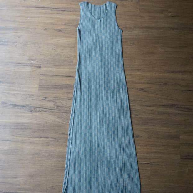 Pleats Please
