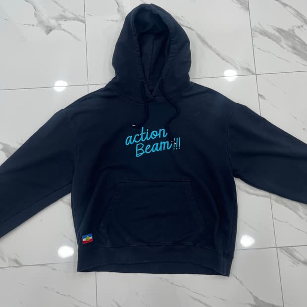 댄꼼마 액션 빔 후드티