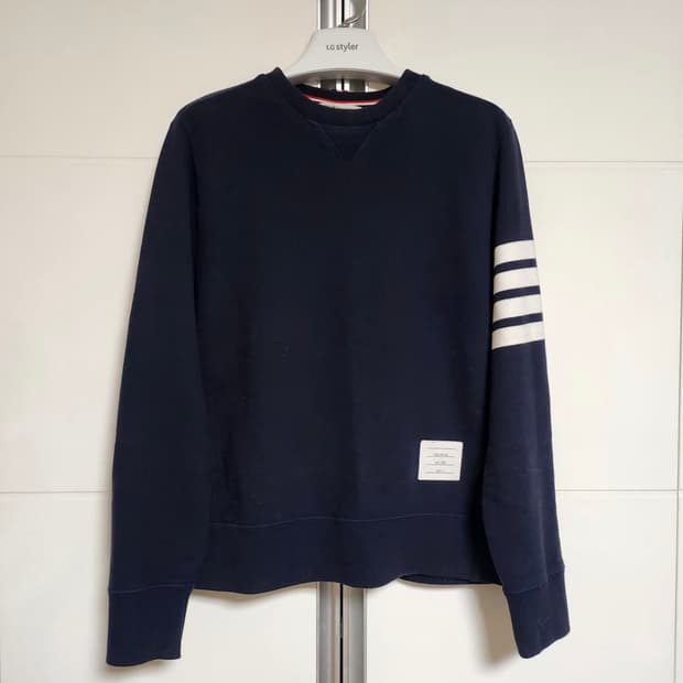 톰브라운 사선완장 맨투맨 