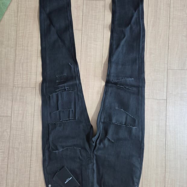 에디슬리먼 생로랑 슈퍼디스진 26(새상품) 피