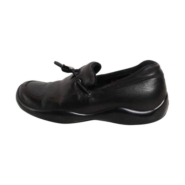 프라다 스트링 로퍼