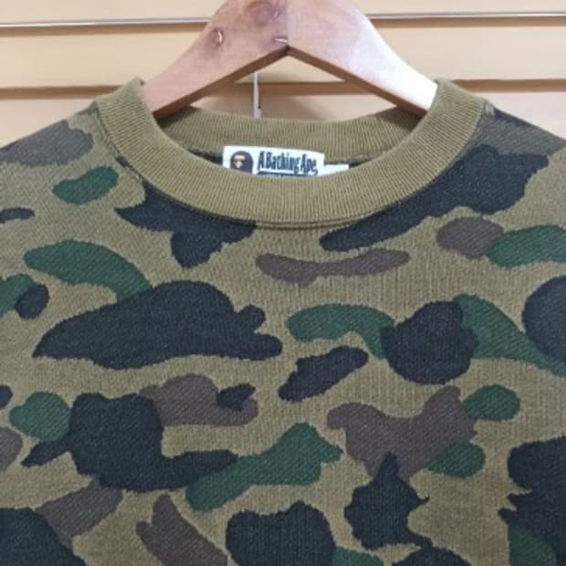 ABATHING APE 베이프 여성 밀리터리 기모맨투맨티셔츠 S사이즈