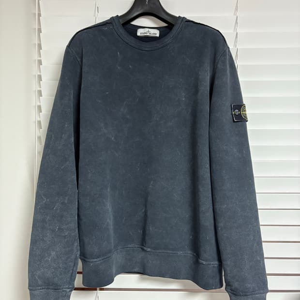 스톤아일랜드 프로스트 맨투맨 