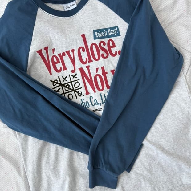 오드스튜디오  롱슬리브 긴팔티