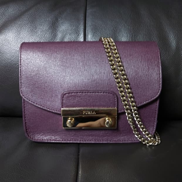 FURLA Julia 체인 퍼플 사피아노 레더 미니 크로스바디 백/숄더백