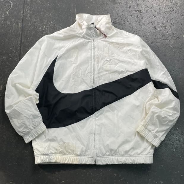 100 나이키 빅스우시 바람막이 