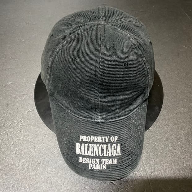 Balenciaga property cap볼캡