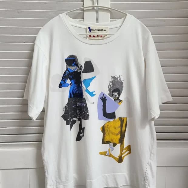 마르니 샐리스마트 콜라보 한정판 티셔츠