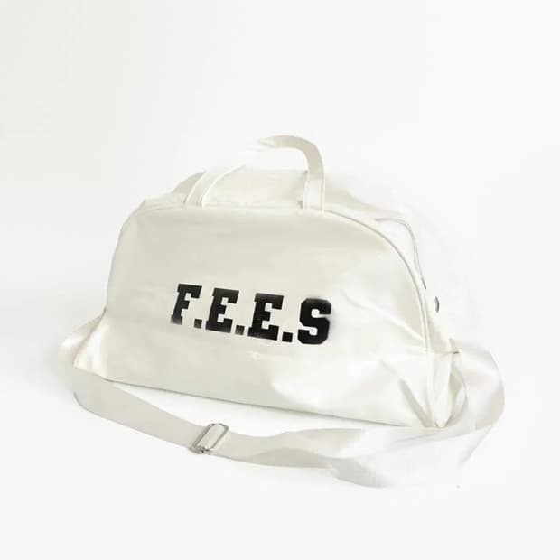 간절히 구함))샵페어리 luckygirlsquad 에나멜 더플백