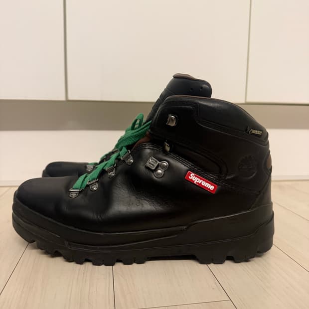 슈프림 팀버랜드 월드하이커 부츠 블랙
