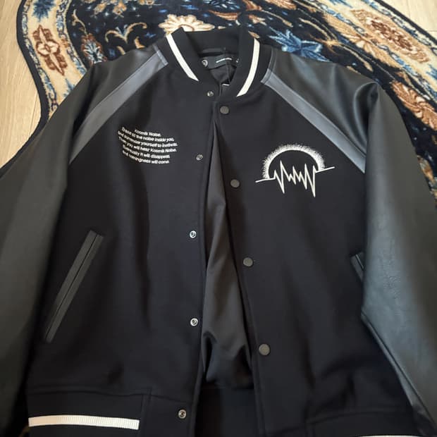 지유 언더커버 코스믹 노이즈 바시티 자켓 L