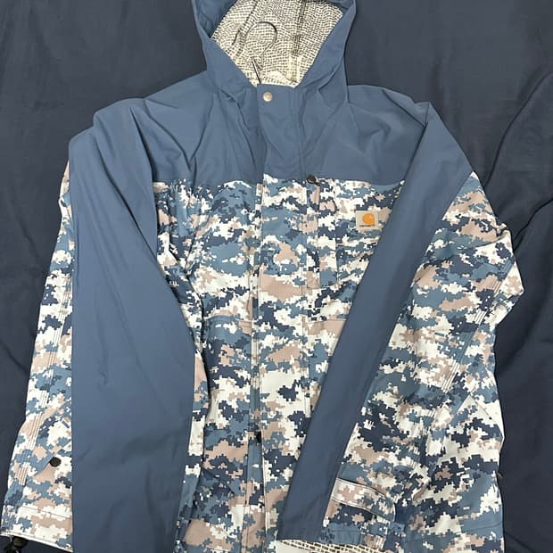 칼하트 카모 자켓 바람막이