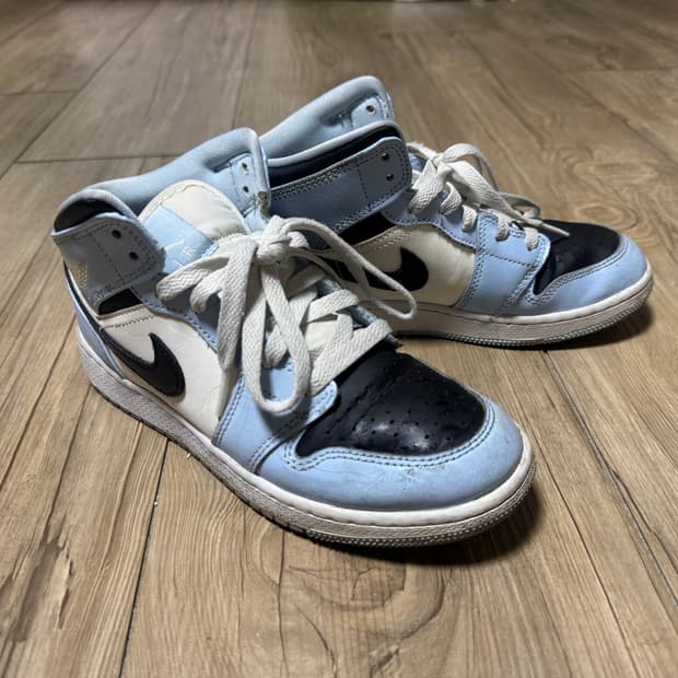 나이키 에어 조던 미드 아이스블루 230