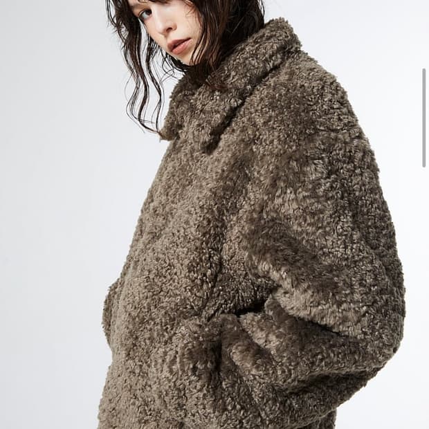 밀로우먼 버튼 리버시블 퍼자켓 m 차콜