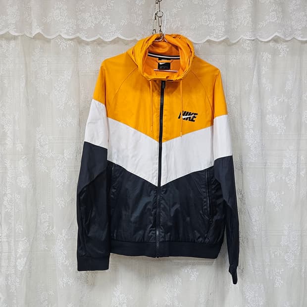 나이키  윈드러너 바람막이 점퍼