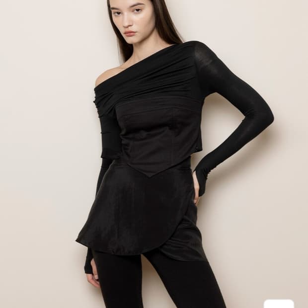 낫유어로즈 아이비 탑 블랙 s