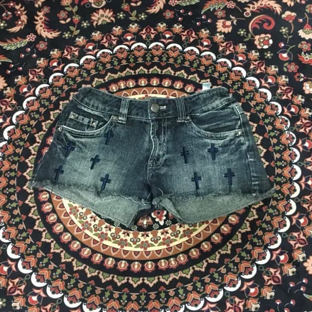 punk cross hot pants