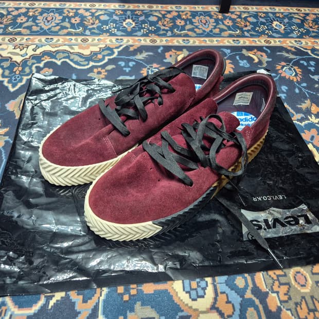 아디다스 알렉산더왕 스케이트