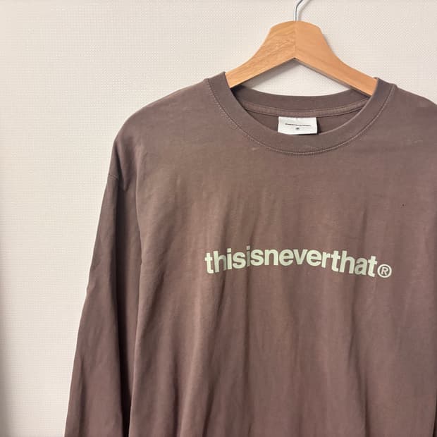 디스이즈네버댓 롱슬리브 티 M Brown 디네댓