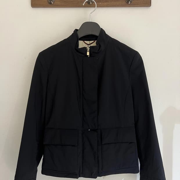 로로피아나 자켓