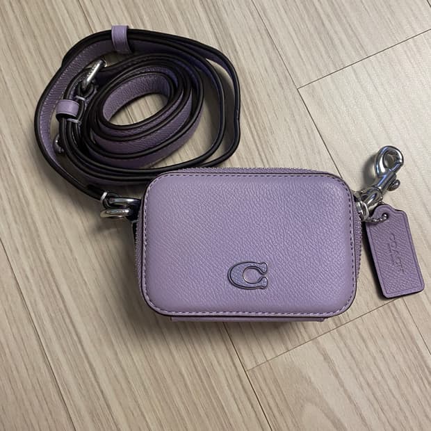 코치 크로스바디 파우치