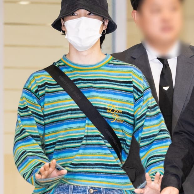 디올 x 데님티어스 모헤어 니트