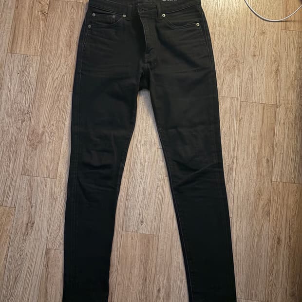 생로랑 에디슬리먼 블랙진